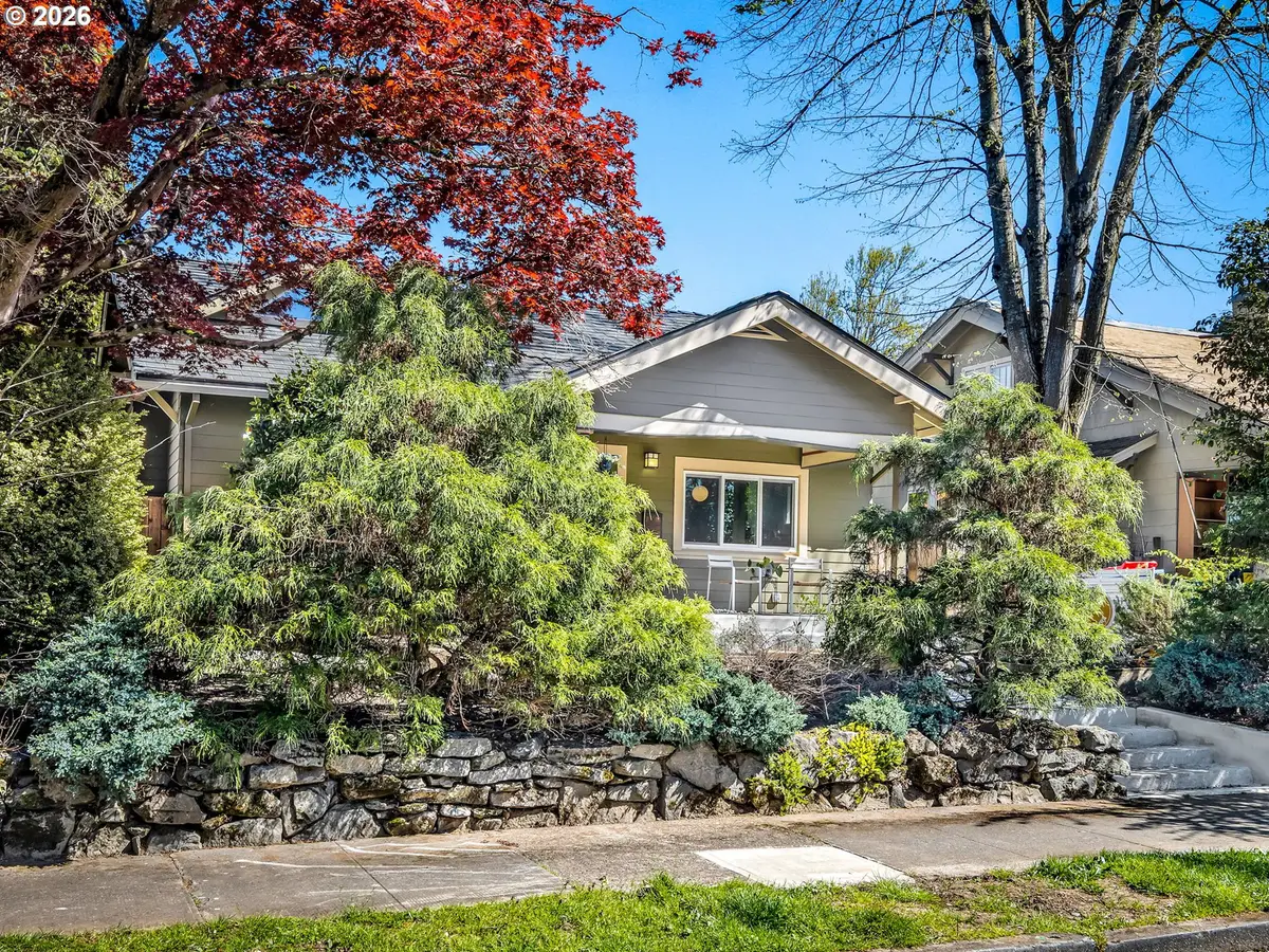 6104 N Kerby Ave, Portland, OR 97217 - #1