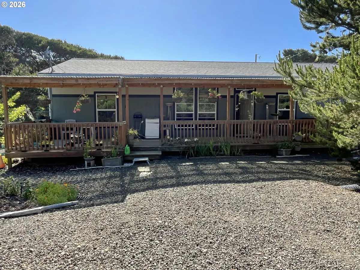 88380 2nd Ave, Florence, OR 97439 - #1