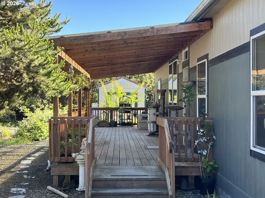 88380 2nd Ave, Florence, OR 97439 - #2