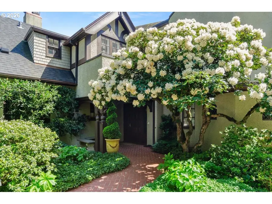4121 SW Arthur Way, Portland, OR 97221 - #2