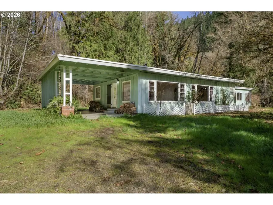 90136 Green Creek Rd, Deadwood, OR 97430 - #2