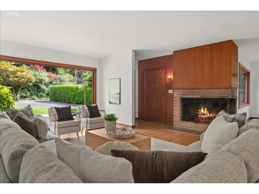 1710 SW Broadway Dr, Portland, OR 97201 - #3