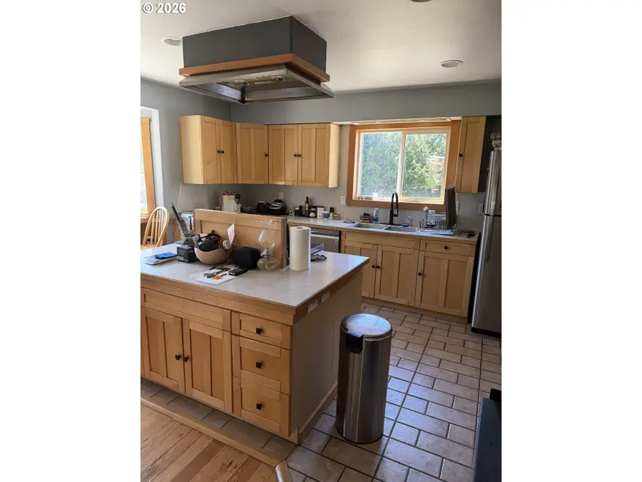 20285 Derrick Rd, Cloverdale, OR 97112 - #3