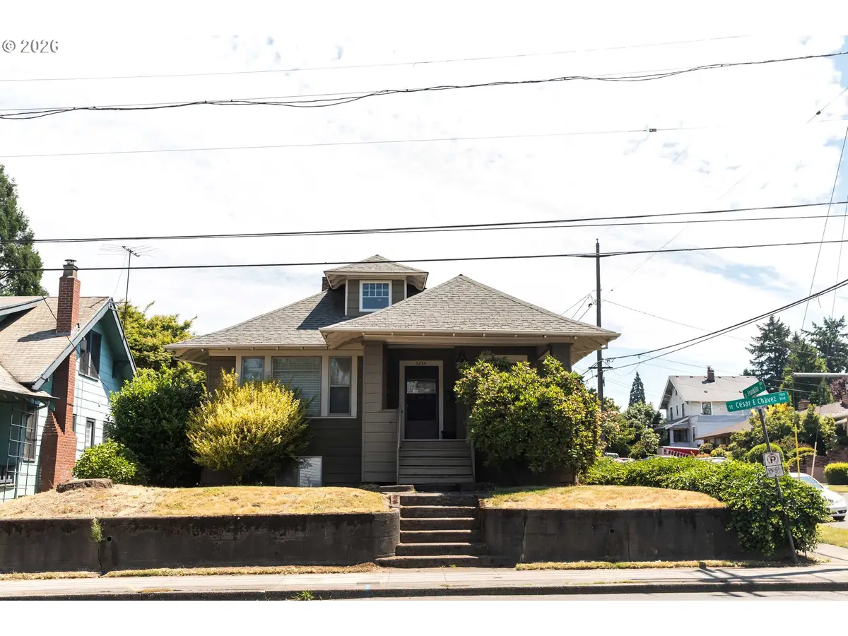 3234 SE Cesar E Chavez Blvd, Portland, OR 97202 - #1