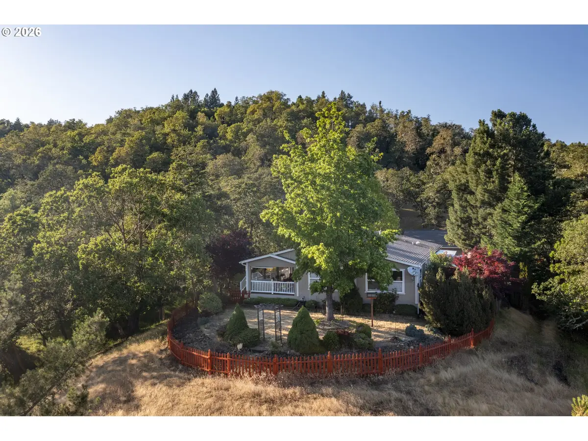 1525 Braunda Dr, Roseburg, OR 97471 - #1