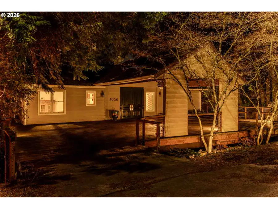 4068 SW Hewett Blvd, Portland, OR 97221 - #2