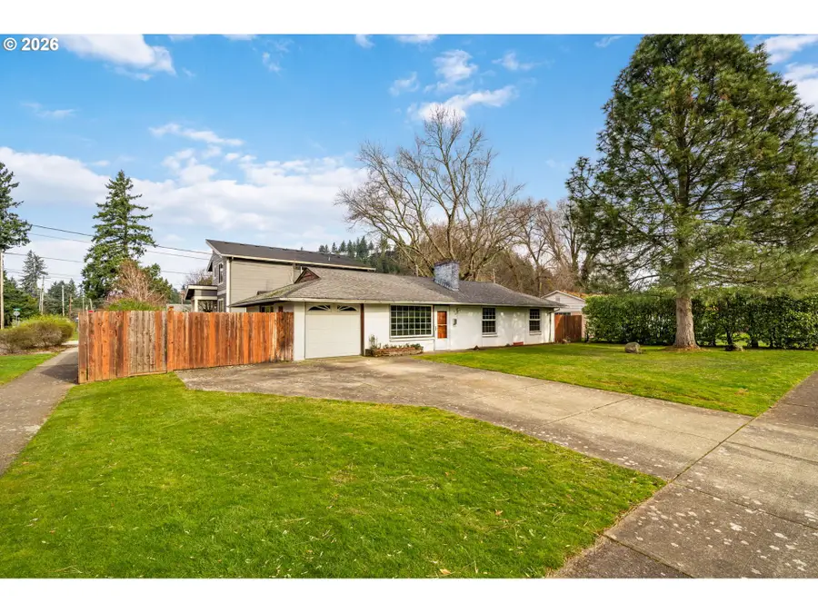 9011 NE Tillamook St, Portland, OR 97220 - Image #2