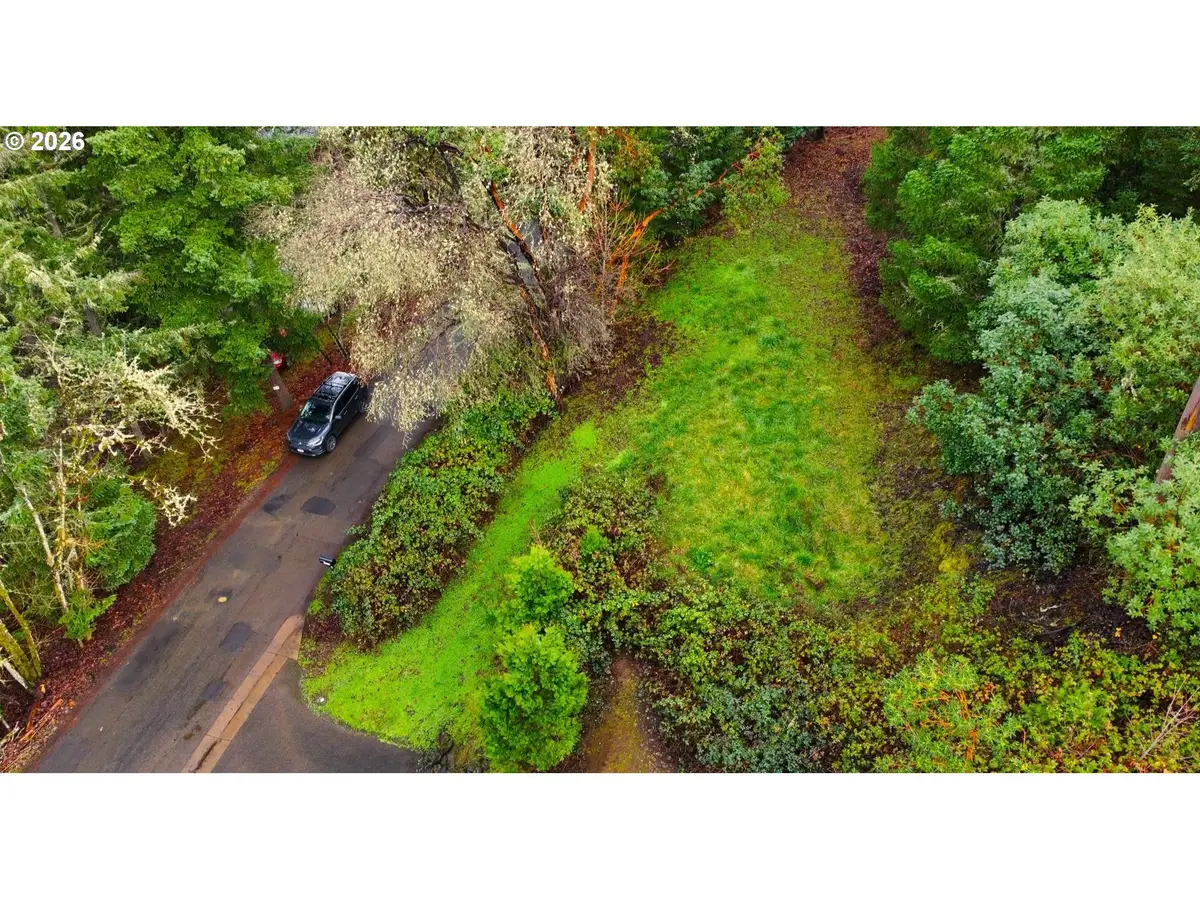 2373 W Military Ave, Roseburg, OR 97471 - #1