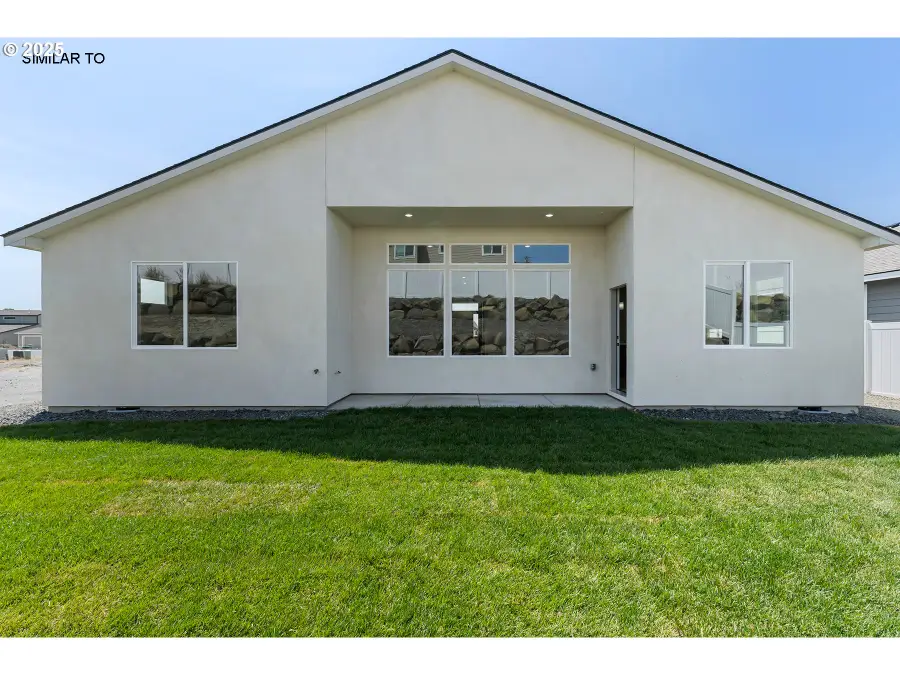 1311 Kimber Dr, Hermiston, OR 97838 - Image #2