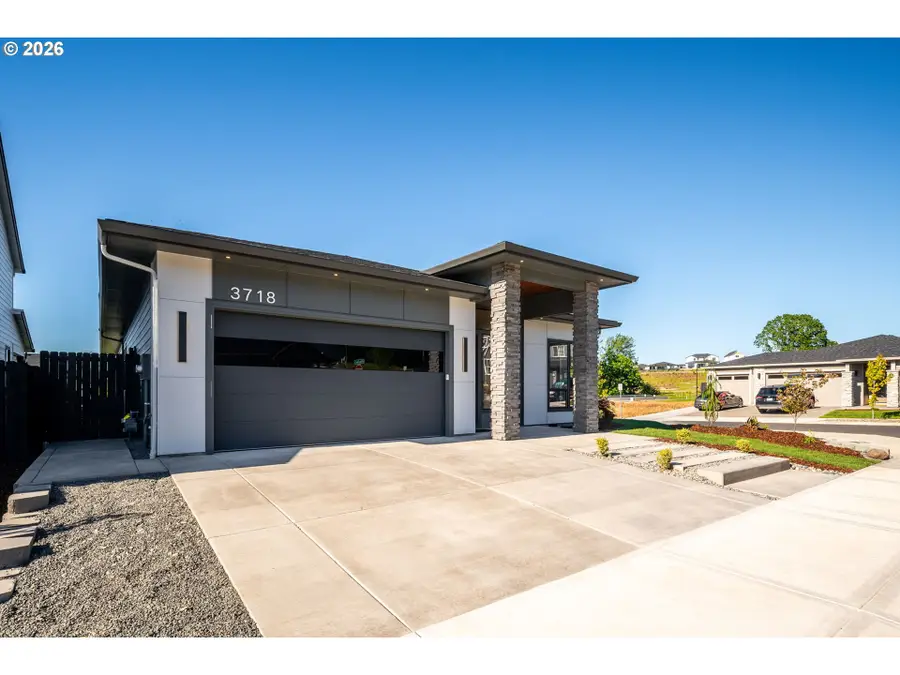 3718 N 12th Cir, Ridgefield, WA 98642 - #2