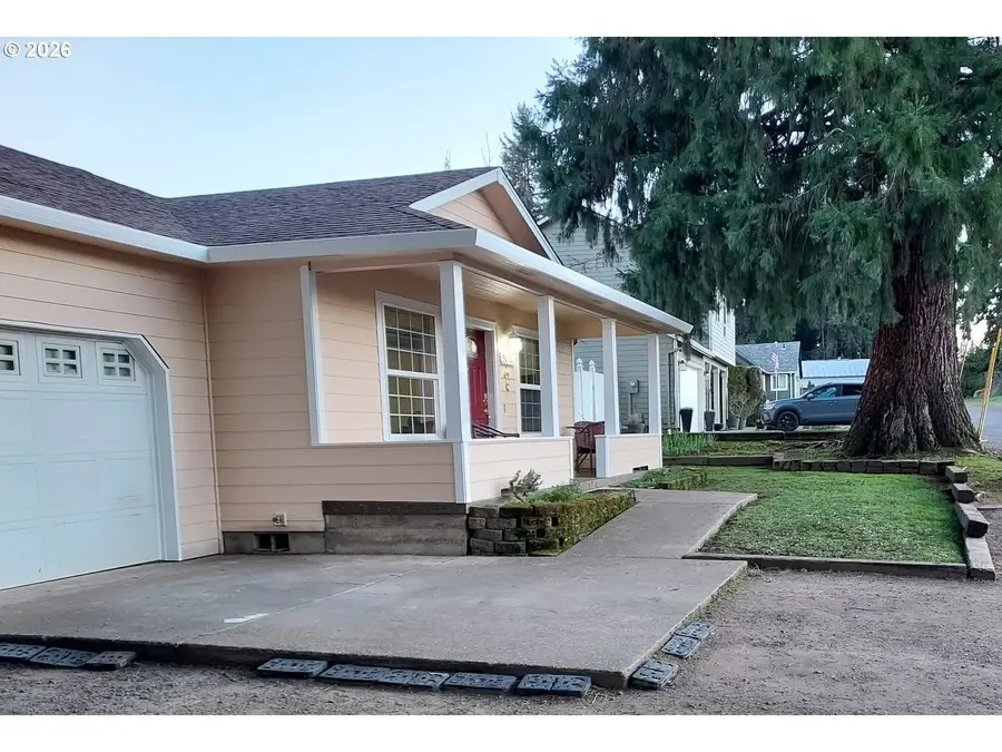 504 Wall St, Silverton, OR 97381 - #3
