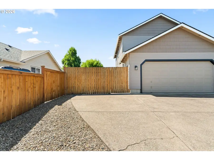 2249 Bonnie Ln, Springfield, OR 97477 - #3