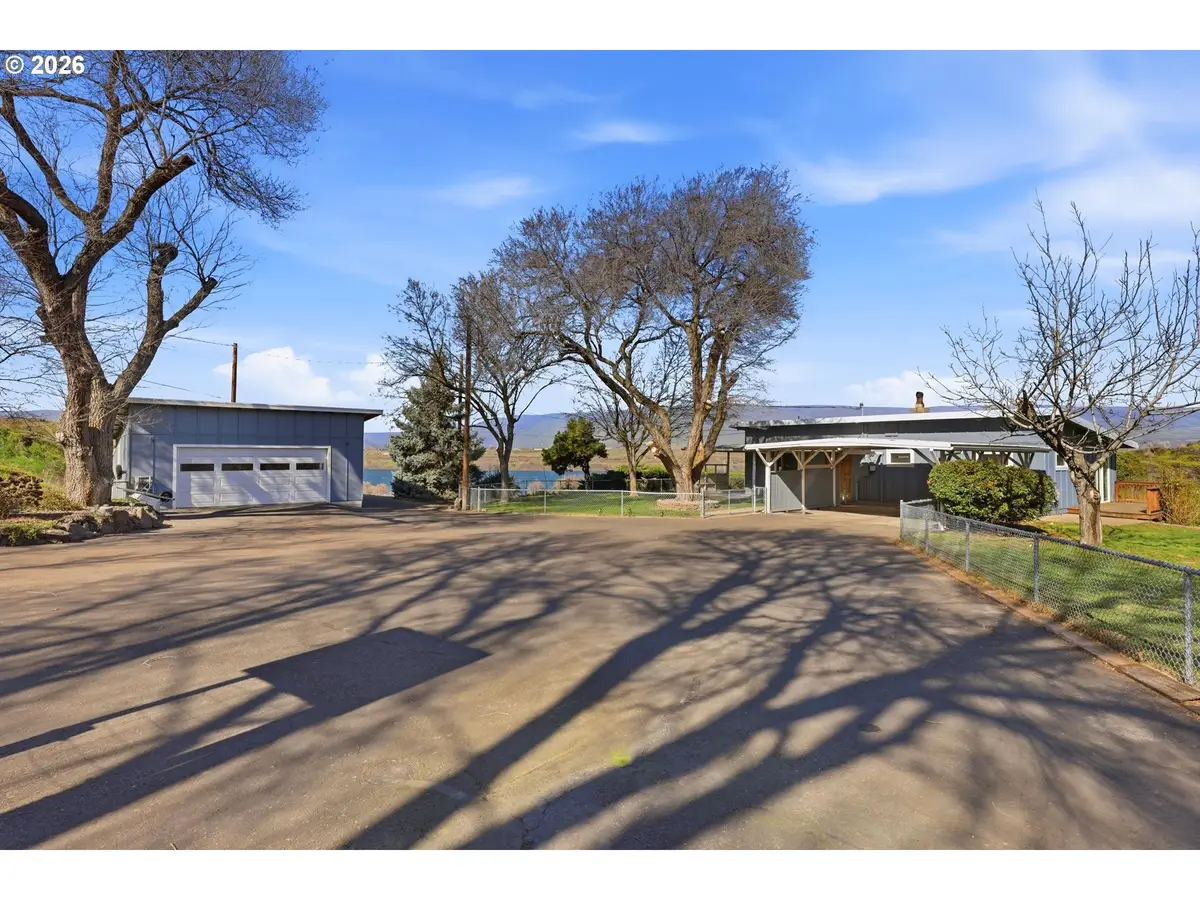 1829 E 8th St, The Dalles, OR 97058 - #1