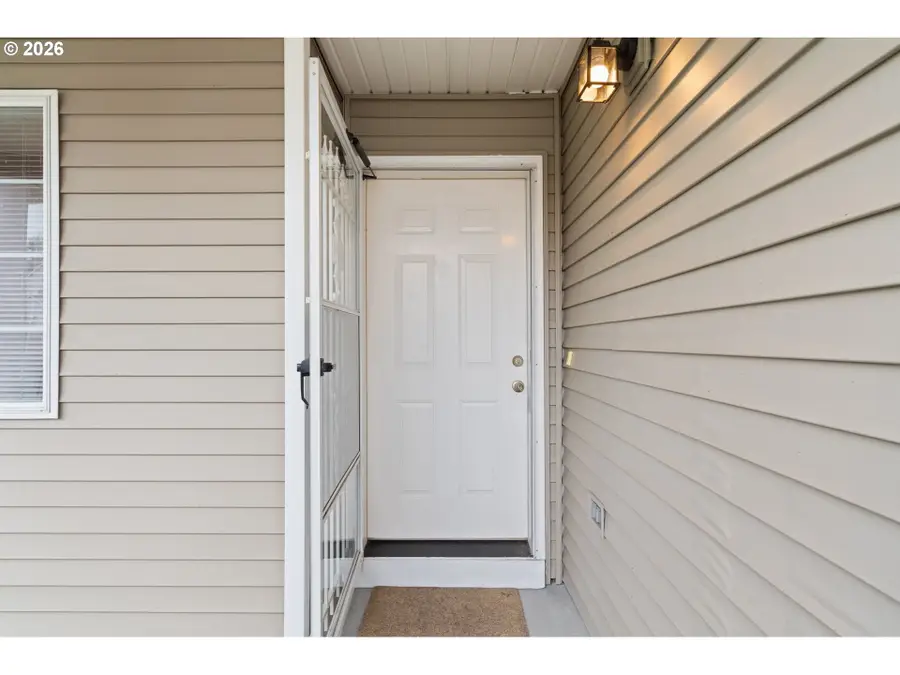 618 NE Mariners Loop, Portland, OR 97211 - #3