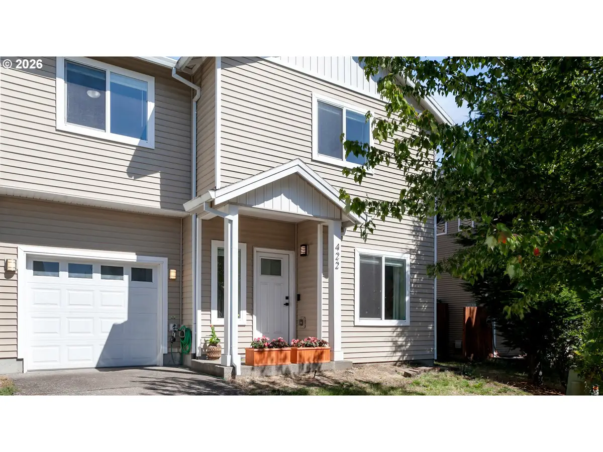 422 NE 141st Pl, Portland, OR 97230 - #1
