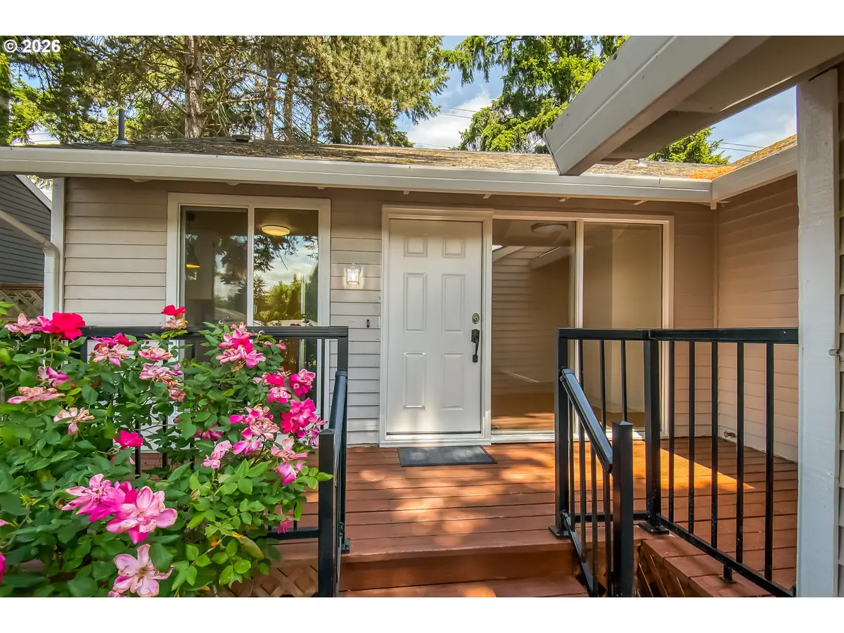 5545 NW Ridgemoor Ct, Portland, OR 97229 - #1