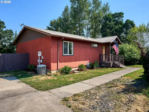 1612 Habitat Ln, Silverton, OR 97381