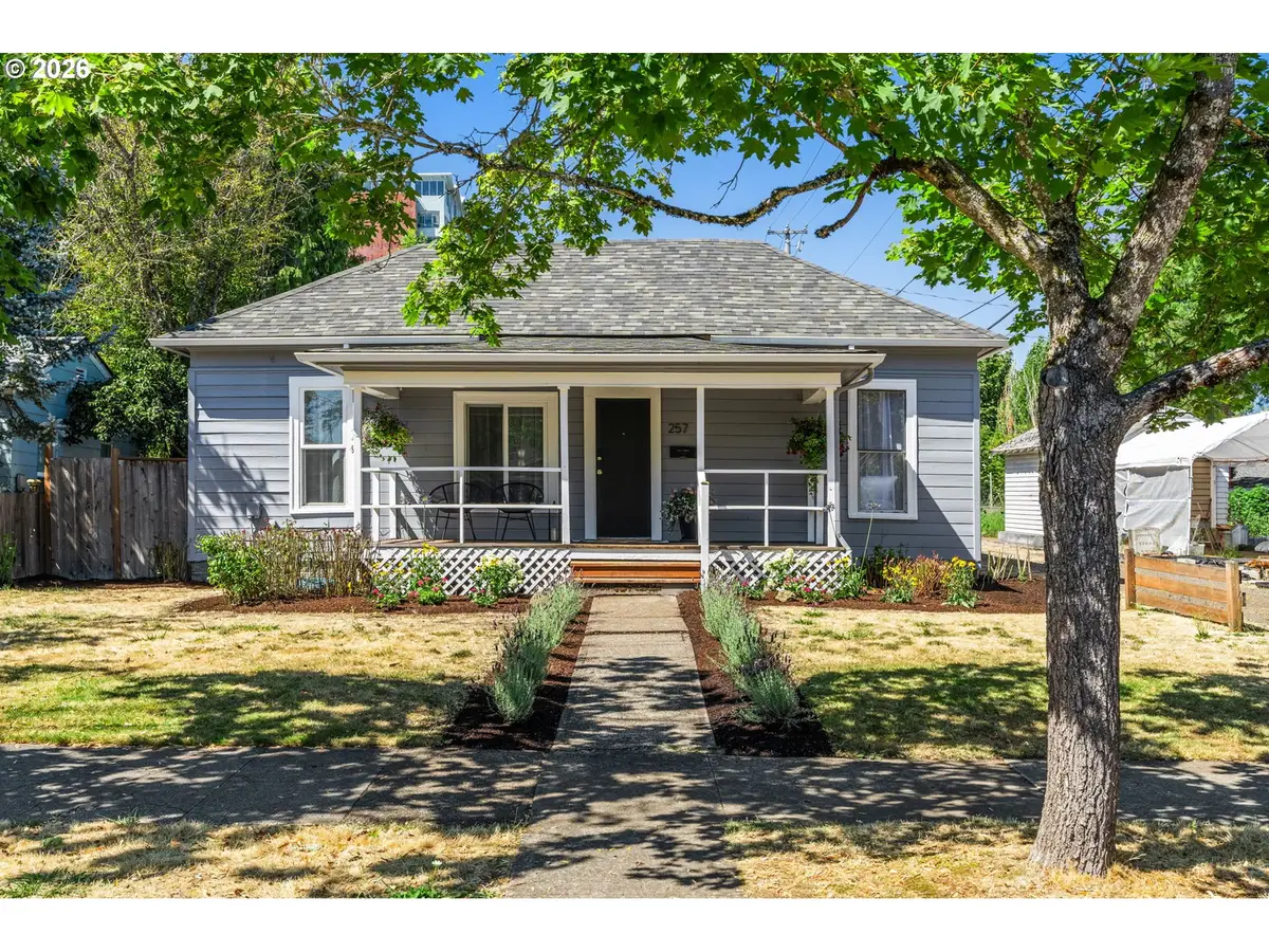 257 W 15th Ave, Eugene, OR 97401 - #1