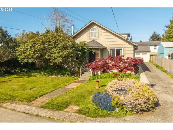 2988 Sheridan Ave, NorthBend, OR 97459