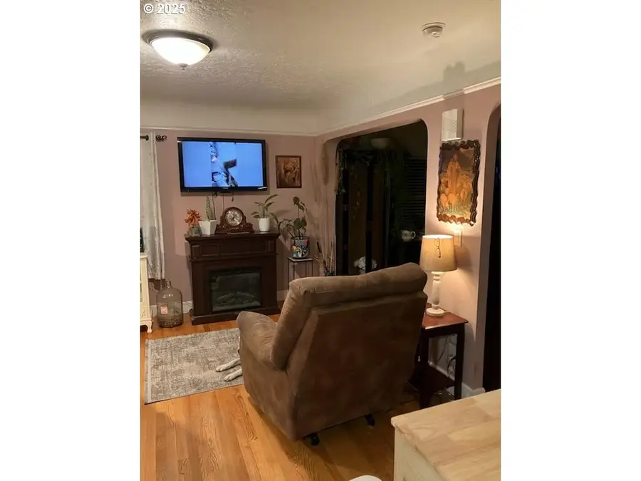 19145 Addie St, Gladstone, OR 97027 - Image #2