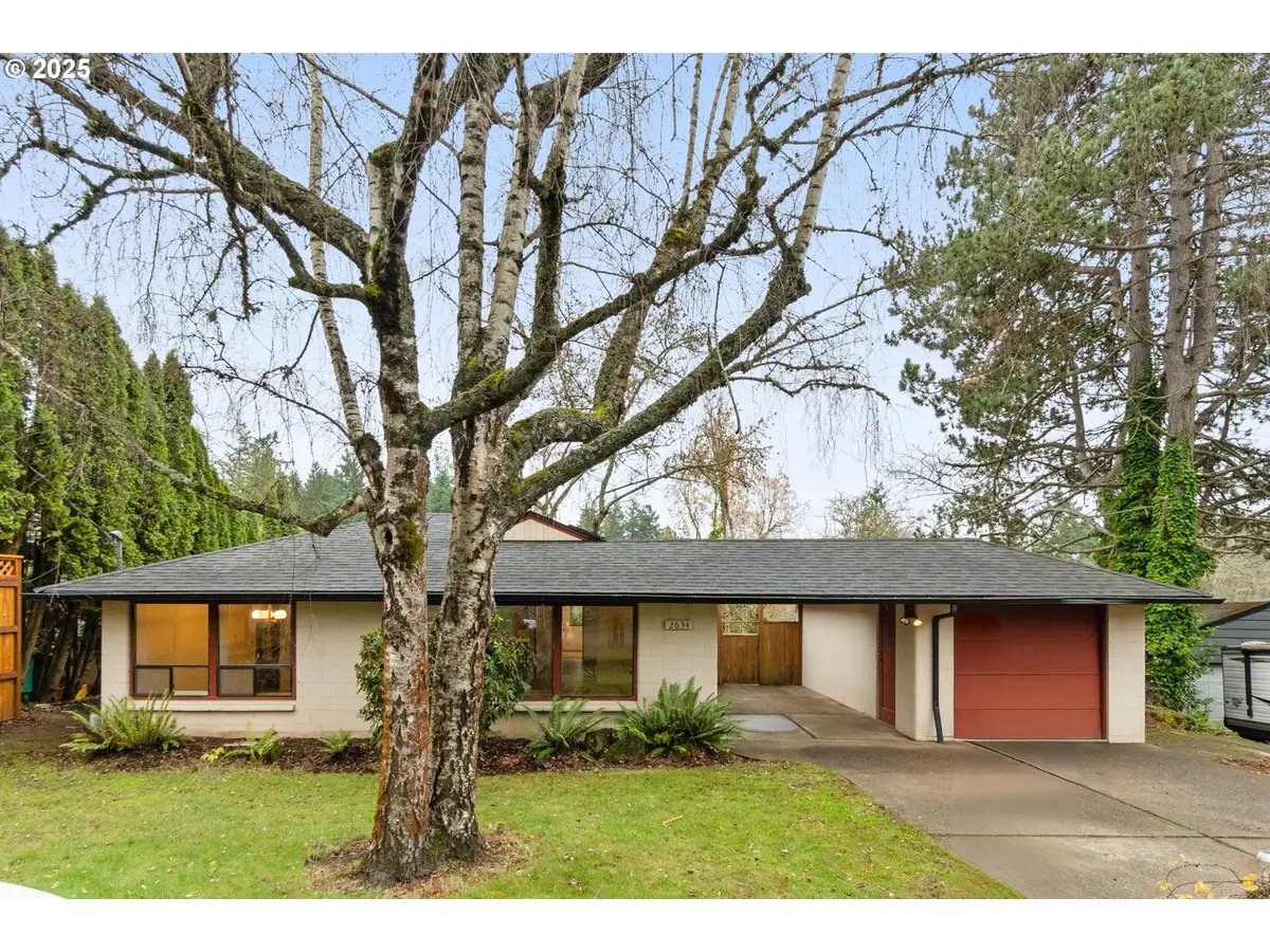 2634 SW Mitchell Ct, Portland, OR 97239 - Image #1