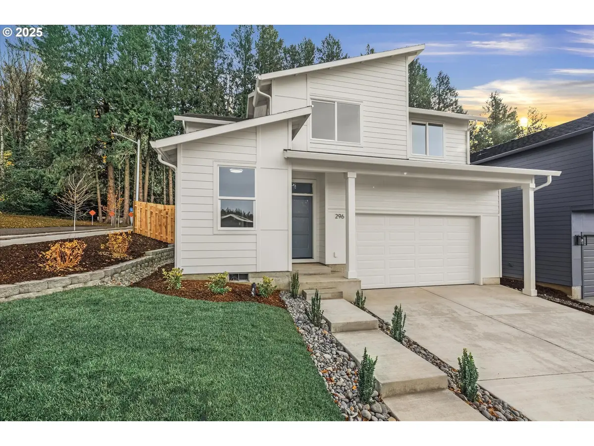 296 NW Mawrcrest Ave, Gresham, OR 97030 - Image #1