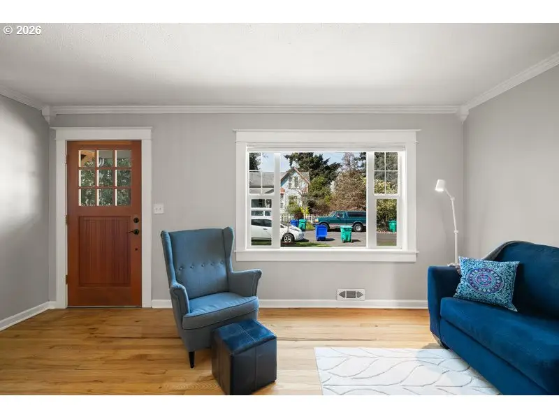 8260 N Wayland Ave, Portland, OR 97203 - #3