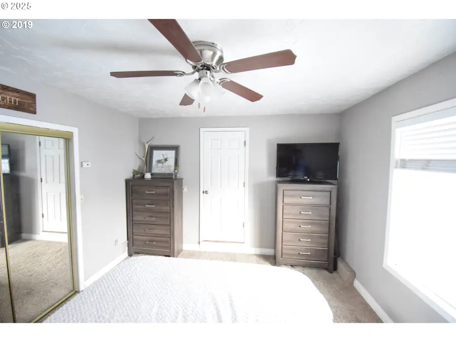 1412 T Ave, La Grande, OR 97850 - Image #2