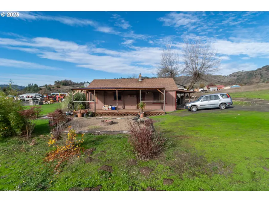 168 Breezy Ln, Roseburg, OR 97470 - Image #2