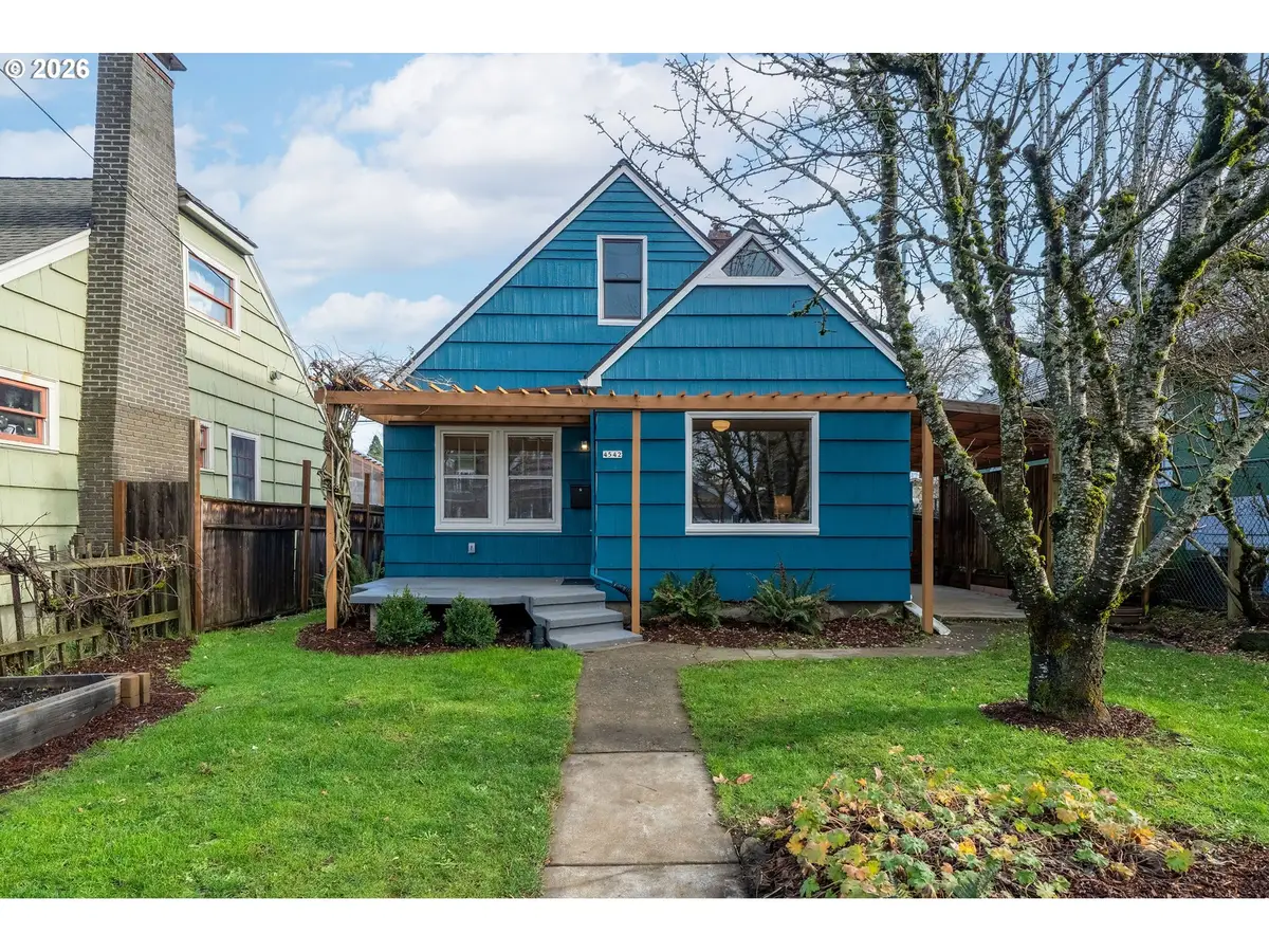 4542 NE 27th Ave, Portland, OR 97211 - Image #1