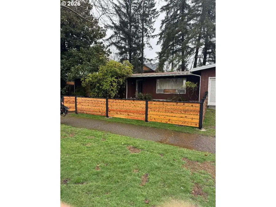 780 E 22nd Ave, Eugene, OR 97405 - #2