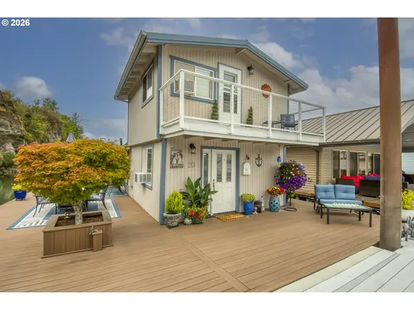 19609 NE Marine Dr #L20, Portland, OR 97230