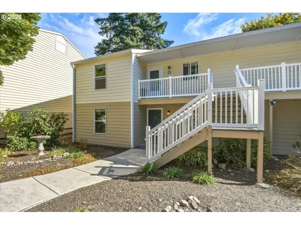 13216 NE Salmon Creek Ave #P1, Vancouver, WA 98686