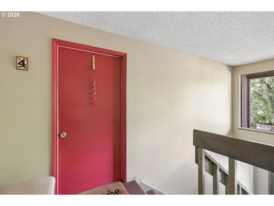 9630 SW Marjorie Ln, Beaverton, OR 97008 - #3