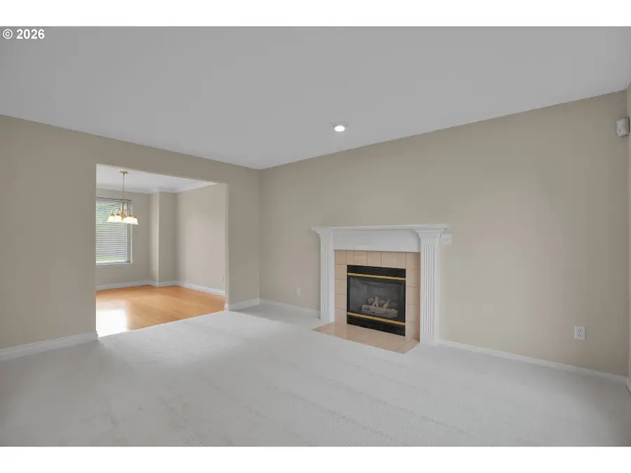 20040 Torrey Pines Dr, Oregon City, OR 97045 - #2