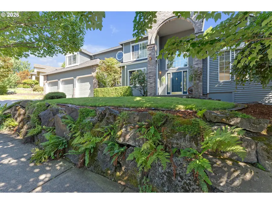 2250 River Heights Cir, West Linn, OR 97068 - #2