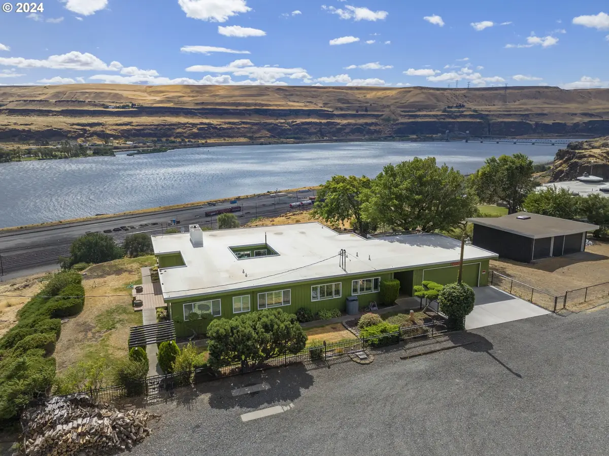 310 Ravens Roost St, Wishram, WA 98673 - #1