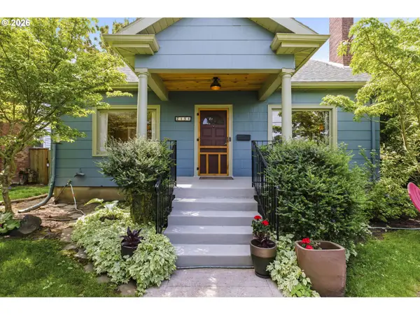 2154 N Webster St N, Portland, OR 97217
