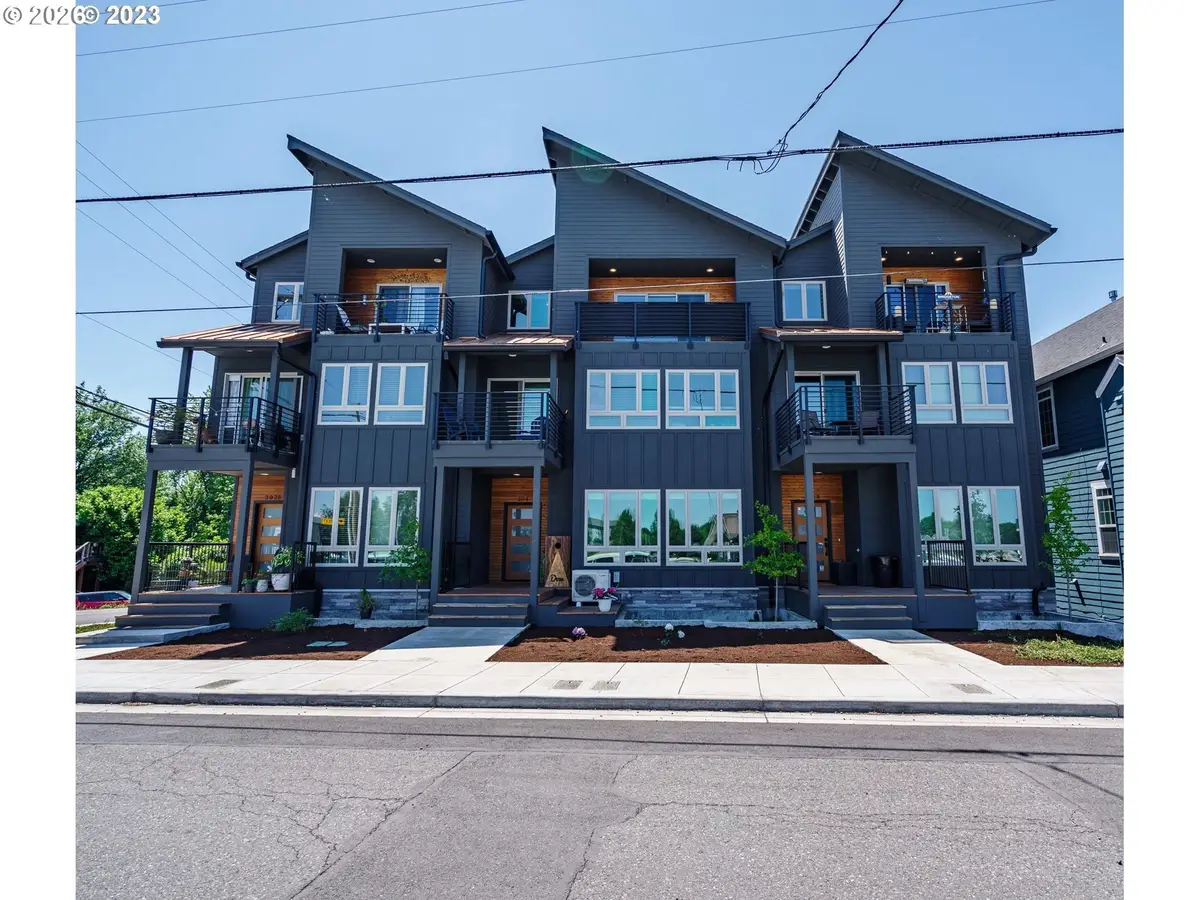 302 N Bridgeton Rd #A, Portland, OR 97217 - #1