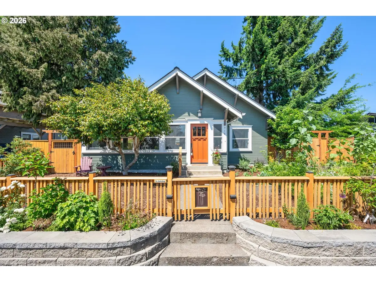 918 C St, Springfield, OR 97477 - #1