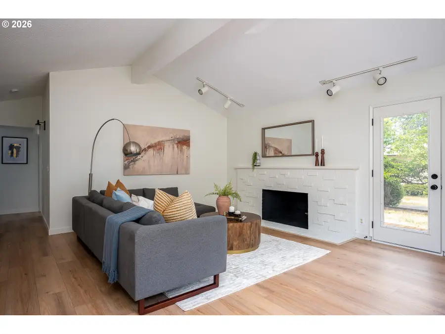 1769 SE Brookwood Ave, Hillsboro, OR 97123 - #2