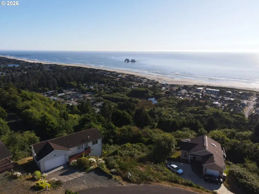 Longview Loop, Rockaway Beach, OR 97136 - Image #2