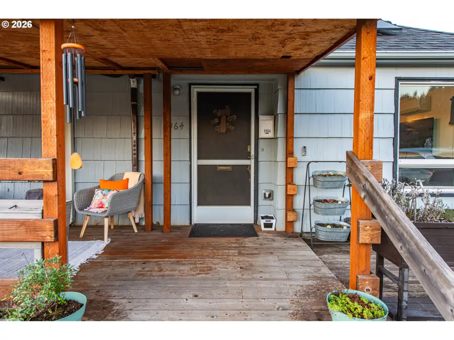 1064 E Taylor Ave, Cottage Grove, OR 97424 - Image #3