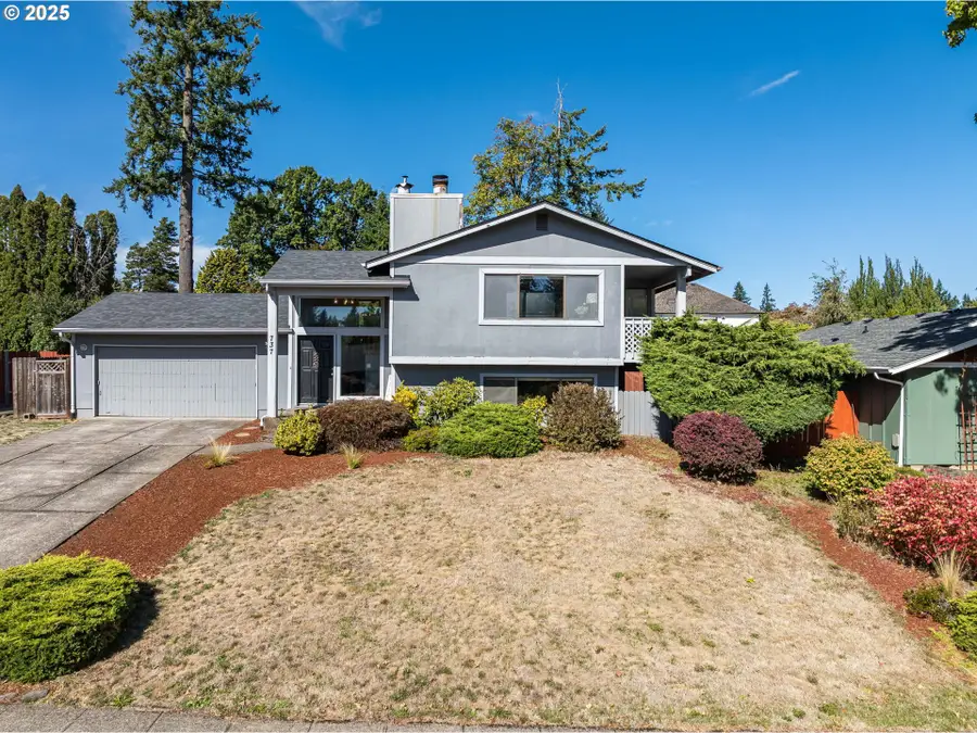 737 NW 20th Ave, Camas, WA 98607 - Image #2