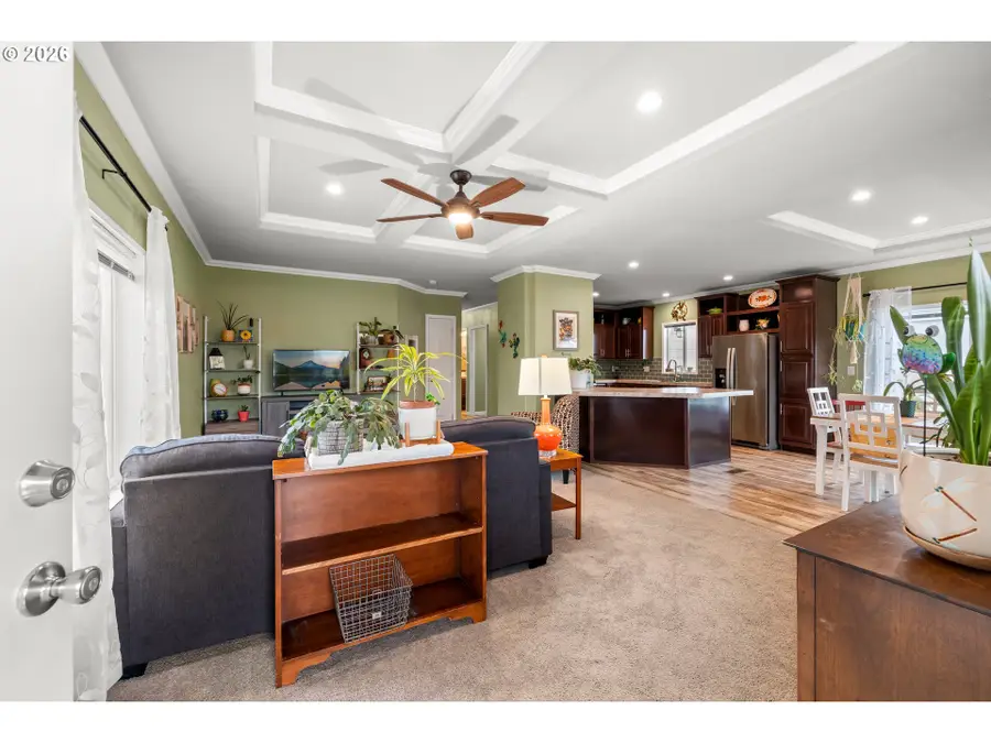 721 Oriental Ct, Molalla, OR 97038 - #3