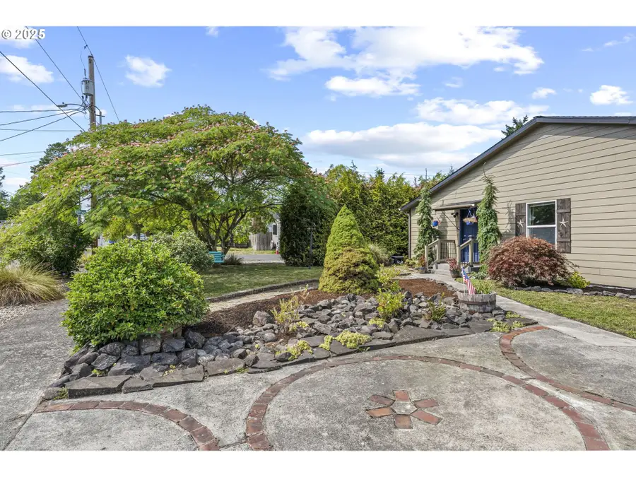 800 N 10th Ave, Kelso, WA 98626 - Image #2