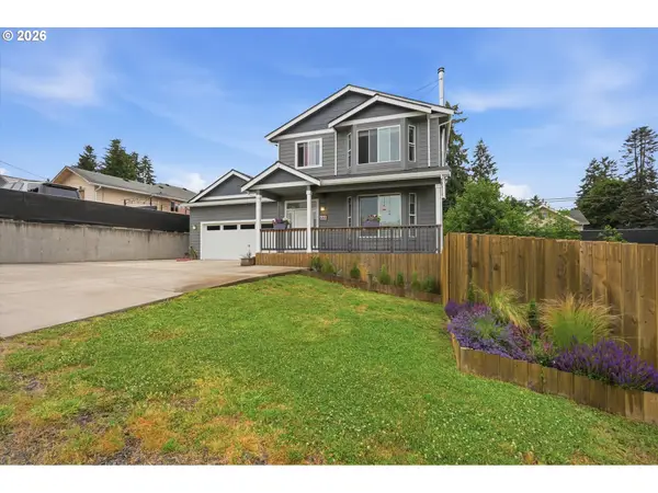 688 Lakeview Dr, Vernonia, OR 97064