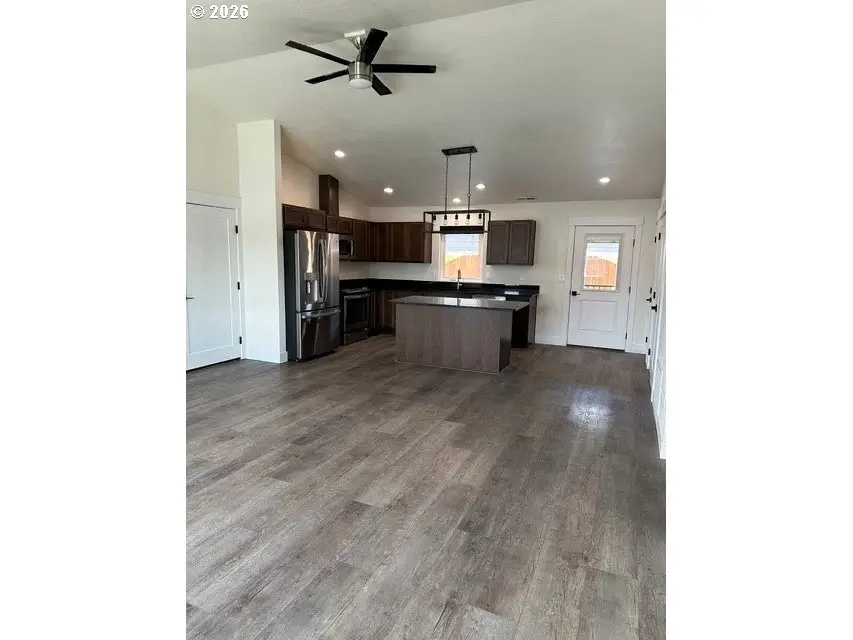 127 SW Nye Ave, Pendleton, OR 97801 - #3