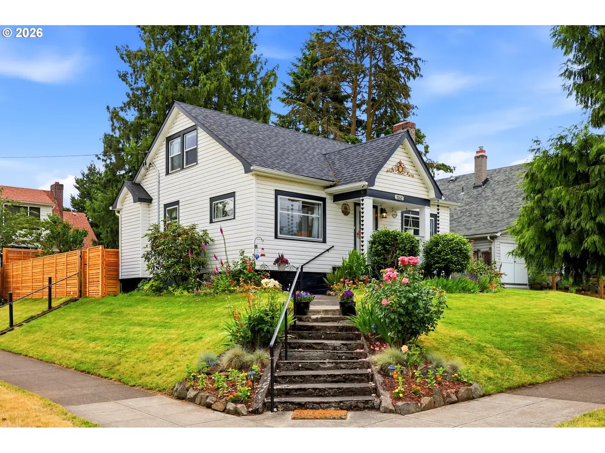 3242 NE 43rd Ave, Portland, OR 97213 - #1