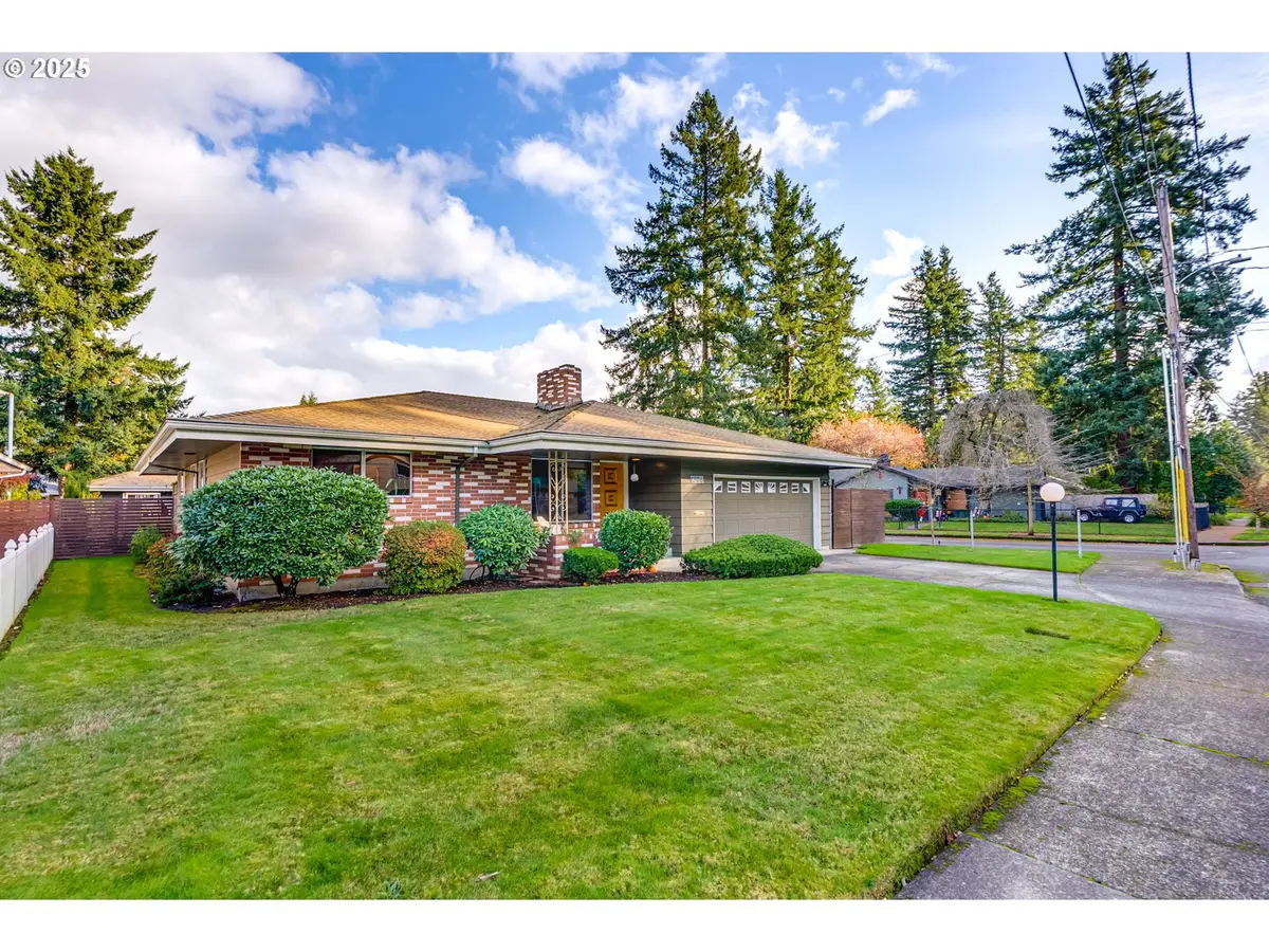 1206 NE 113th Ave, Portland, OR 97220 - Image #1